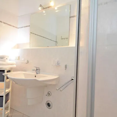 Haus Metropol - 7 Mit Balkon Und Meerblick * Binz